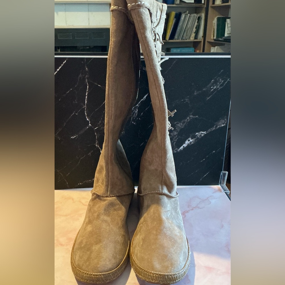 UGG Australia Mammoth Moccasin Fringe Boots